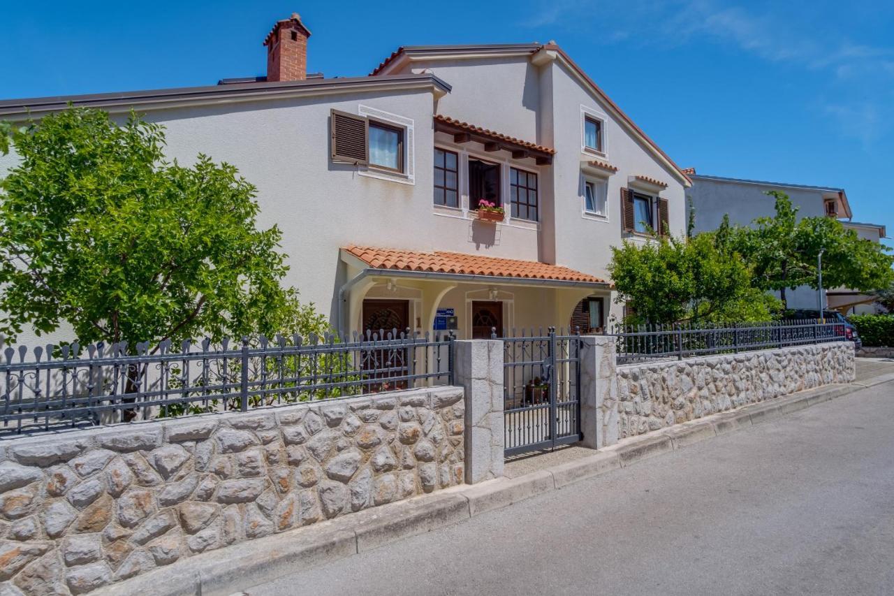 Apartments Anci Mali Losinj Ngoại thất bức ảnh