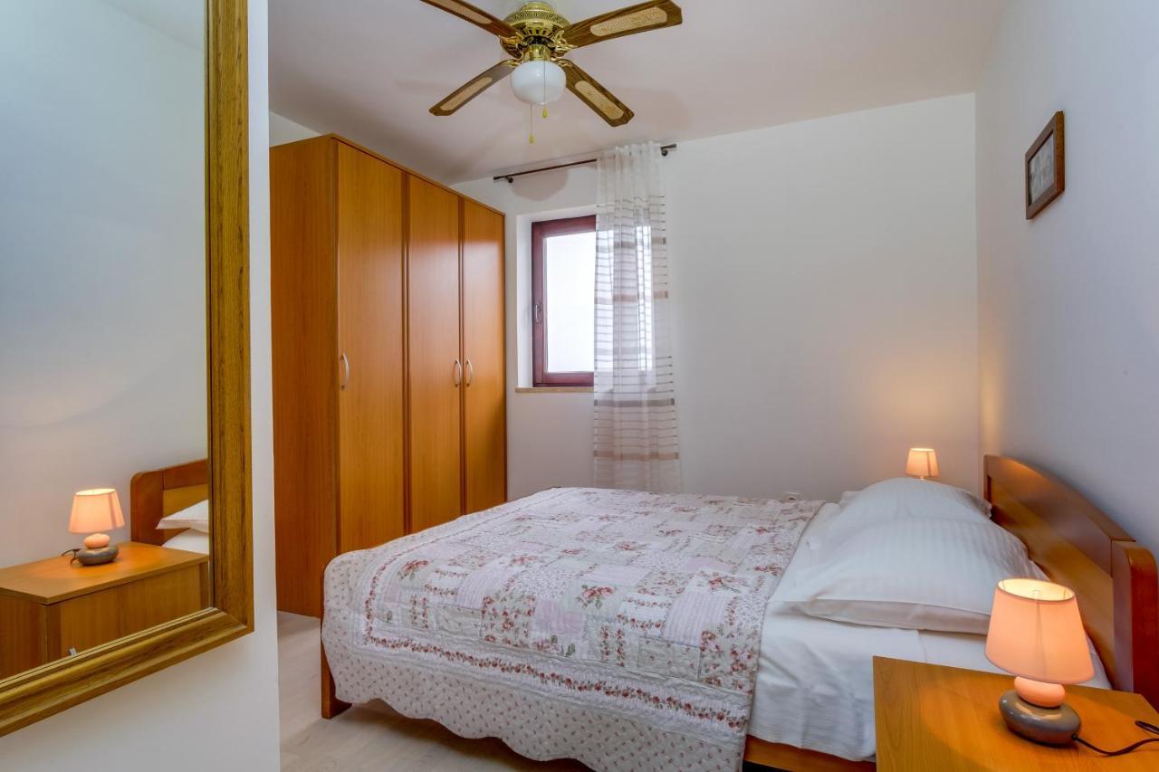 Apartments Anci Mali Losinj Ngoại thất bức ảnh